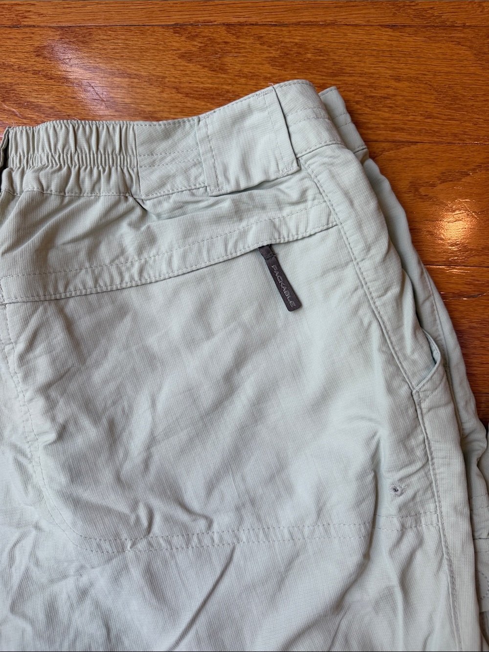 Convertible Women’s Khaki Convertible Hiking Pants, Size 12 - Picture 6 of 6